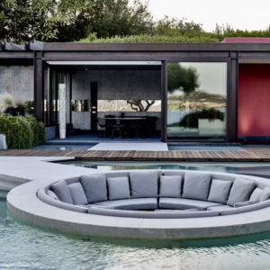Sunken Lounge in pool